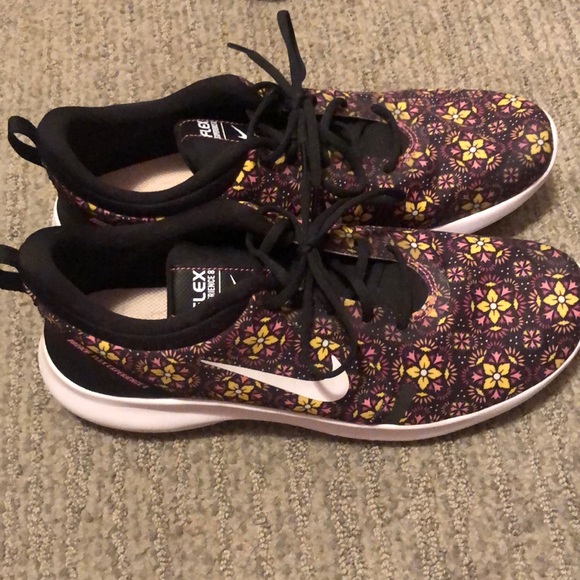 Nike flex experience 8 shoes - Picture 2 of 3